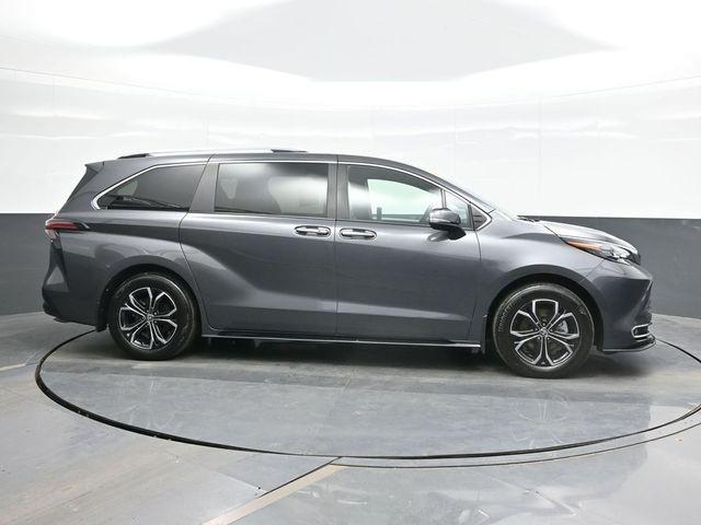 2025 Toyota Sienna - $53,917