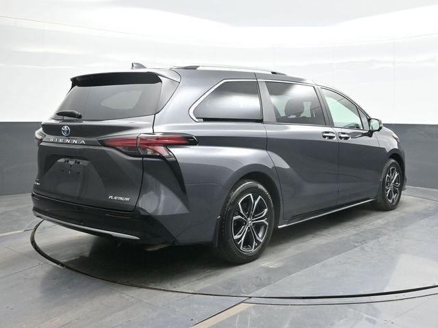 2025 Toyota Sienna - $53,917