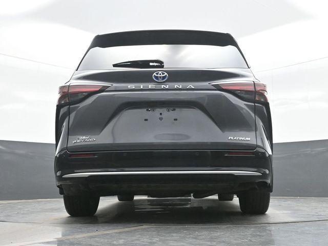 2025 Toyota Sienna - $53,917