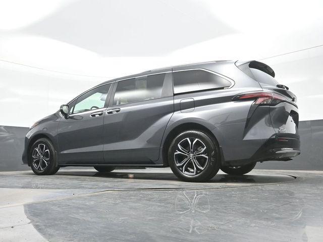 2025 Toyota Sienna - $53,917