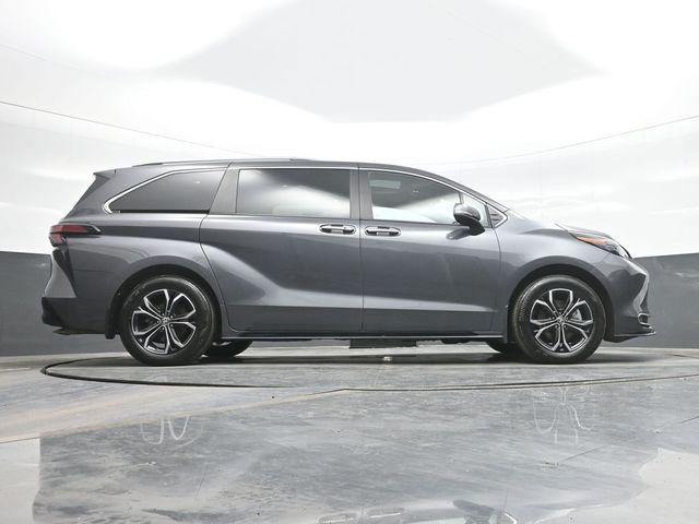 2025 Toyota Sienna - $53,917