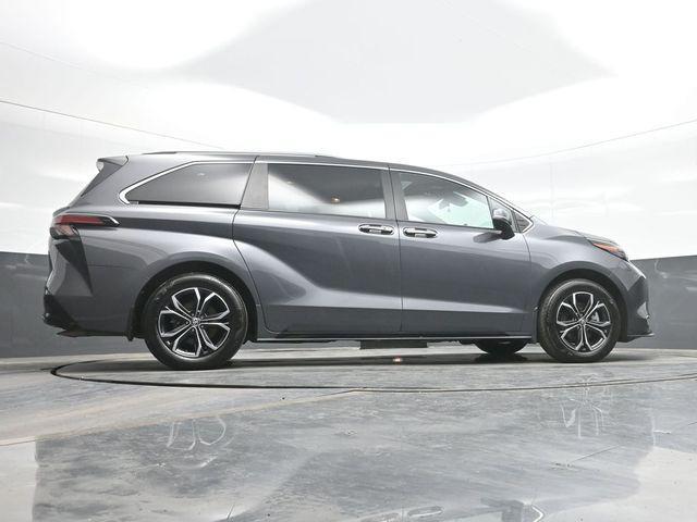 2025 Toyota Sienna - $53,917