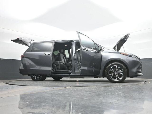 2025 Toyota Sienna - $53,917