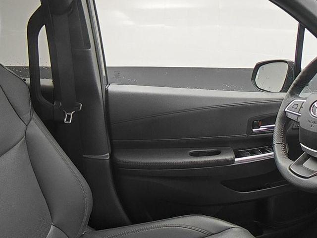 2025 Toyota Sienna - $53,917