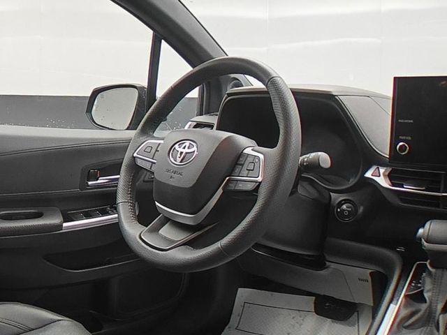 2025 Toyota Sienna - $53,917