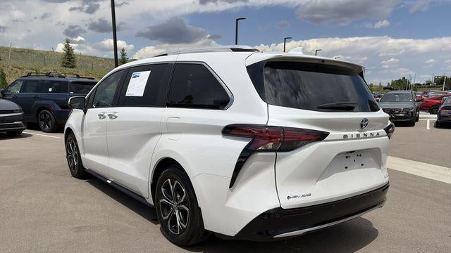 2025 Toyota Sienna Platinum 7-Passenger