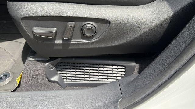2025 Toyota Sienna Platinum 7-Passenger