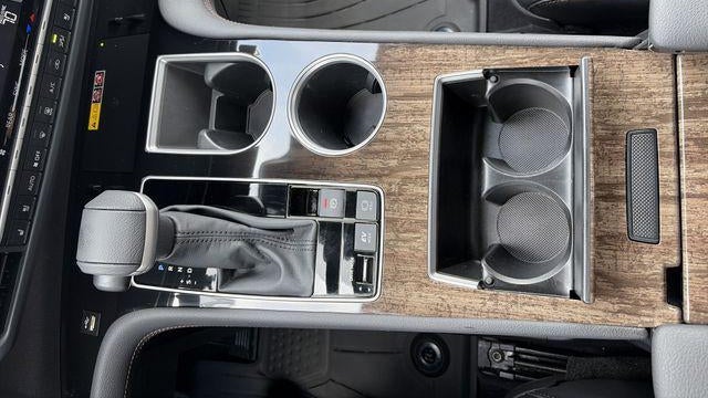 2025 Toyota Sienna Platinum 7-Passenger