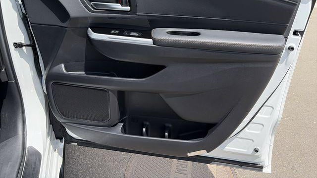 2025 Toyota Sienna Platinum 7-Passenger