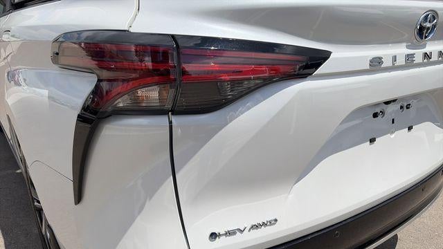 2025 Toyota Sienna Platinum 7-Passenger