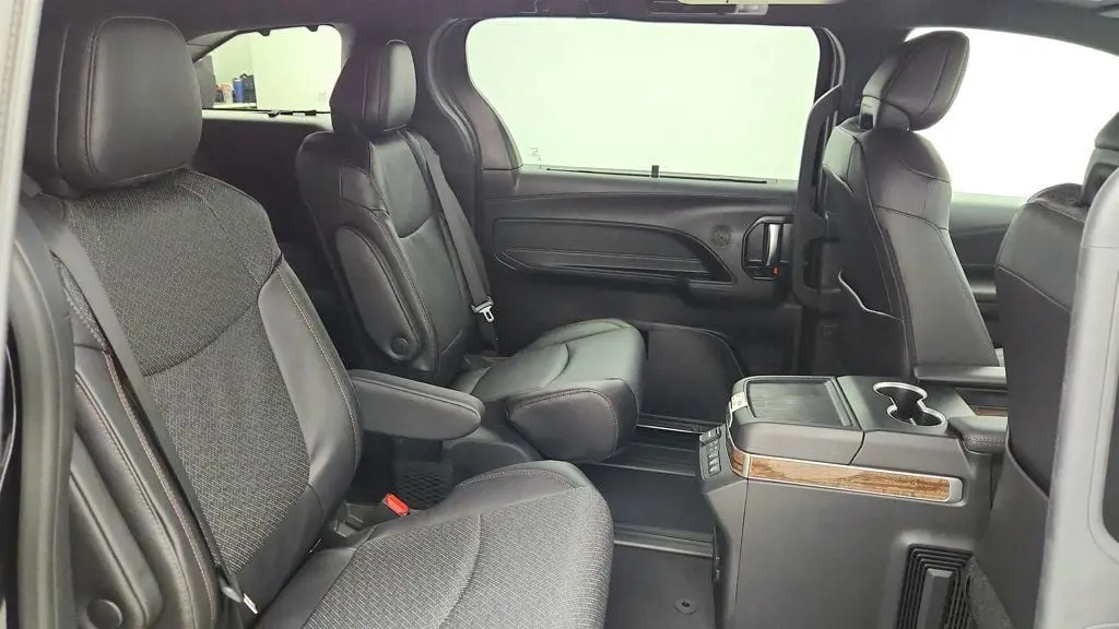 2026 Toyota Sienna - $58,995
