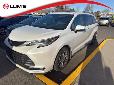 2025 Toyota Sienna AWD Platinum 7-Passenger 4DR Mini-Van