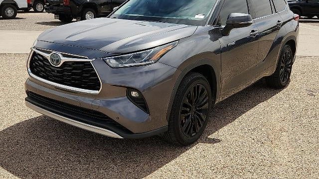 Preowned 2021 Toyota Highlander Hybrid Platinum for Sale