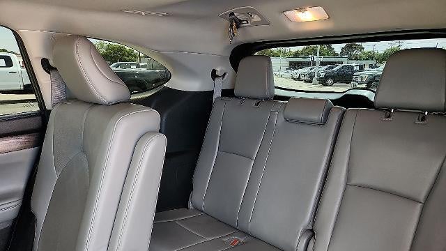2021 Toyota Highlander Hybrid Platinum