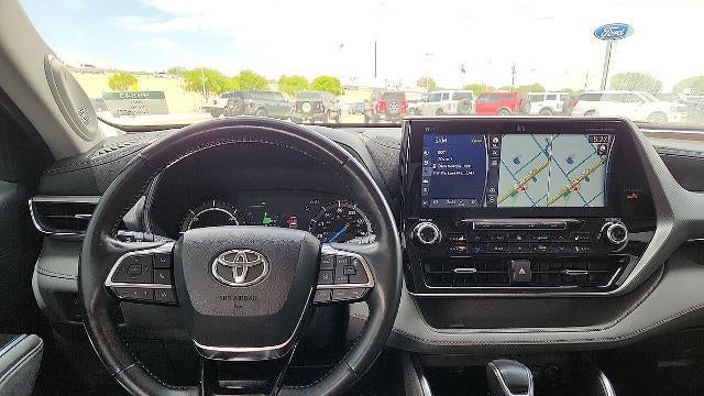 2021 Toyota Highlander Hybrid Platinum
