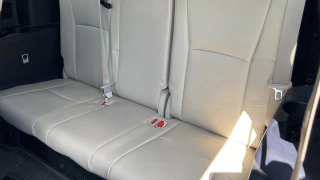 2023 Toyota Highlander Hybrid Platinum