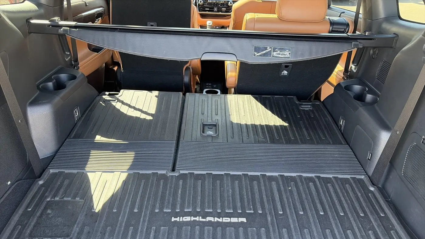 2021 Toyota Highlander Hybrid Platinum