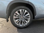 2024 Highlander Hybrid Thumbnail 27