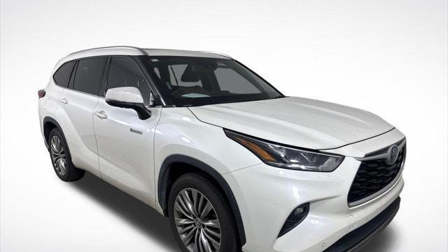 Preowned 2020 Toyota Highlander Hybrid Platinum for Sale