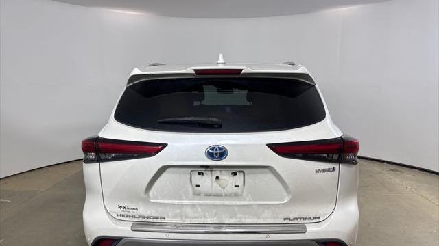 2020 Toyota Highlander Hybrid Platinum
