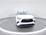 2023 Highlander Hybrid Thumbnail 3
