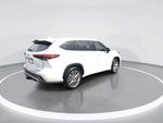 2023 Highlander Hybrid Thumbnail 8