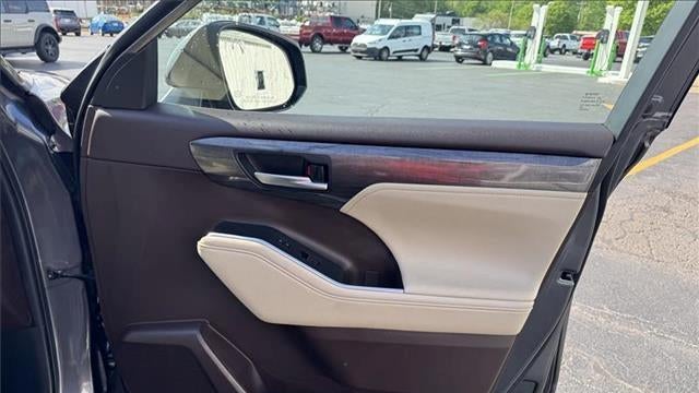 2021 Toyota Highlander Limited