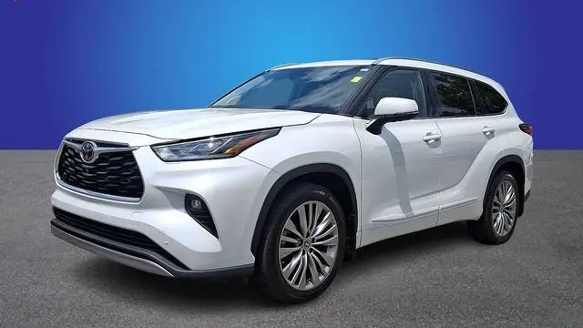 Preowned 2022 Toyota Highlander Platinum for Sale