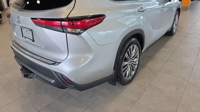2020 Toyota Highlander Platinum