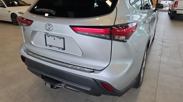 2020 Toyota Highlander Platinum