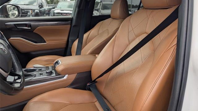 2022 Toyota Highlander Platinum