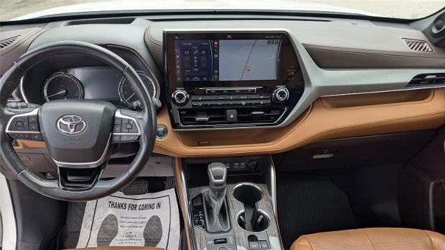 2022 Toyota Highlander Platinum
