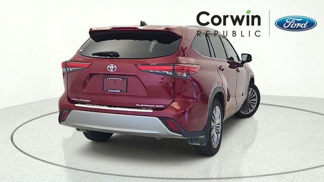2021 Toyota Highlander Platinum