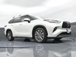 2021 Highlander Thumbnail 30