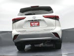 2021 Highlander Thumbnail 36