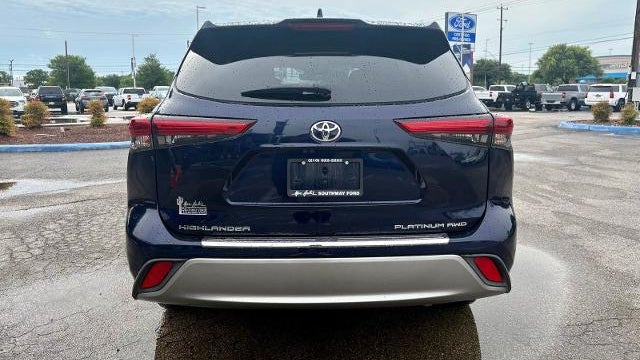 2021 Toyota Highlander Platinum