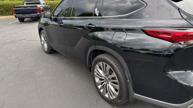 2021 Toyota Highlander Platinum