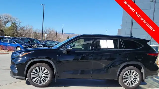 2022 Toyota Highlander Platinum