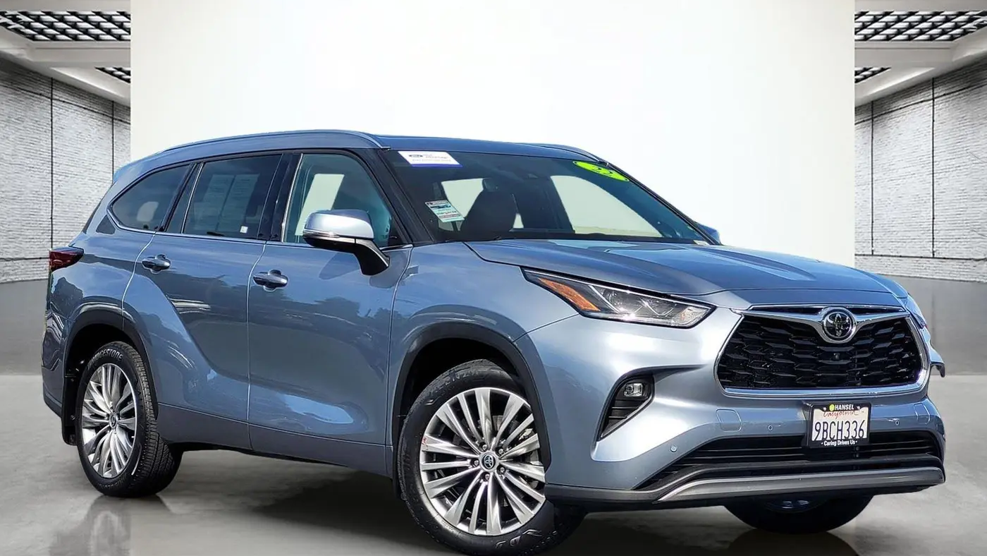 2022 Toyota Highlander Platinum