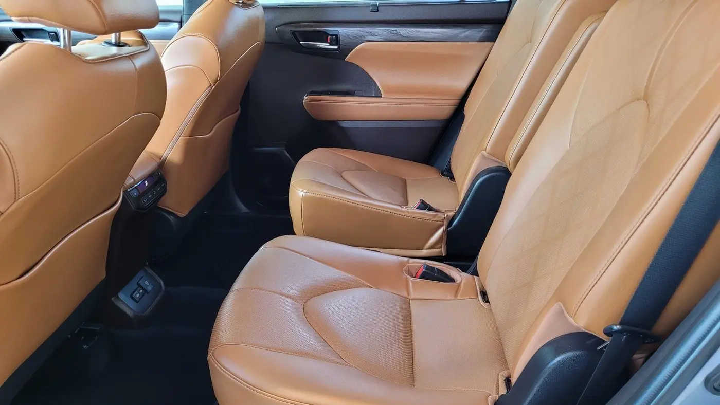 2022 Toyota Highlander Platinum