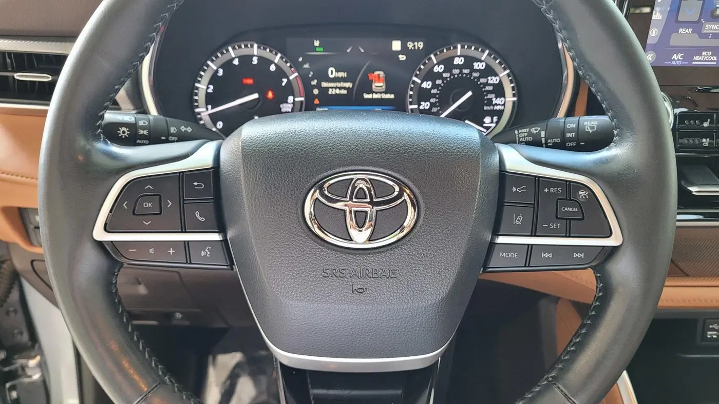 2022 Toyota Highlander Platinum