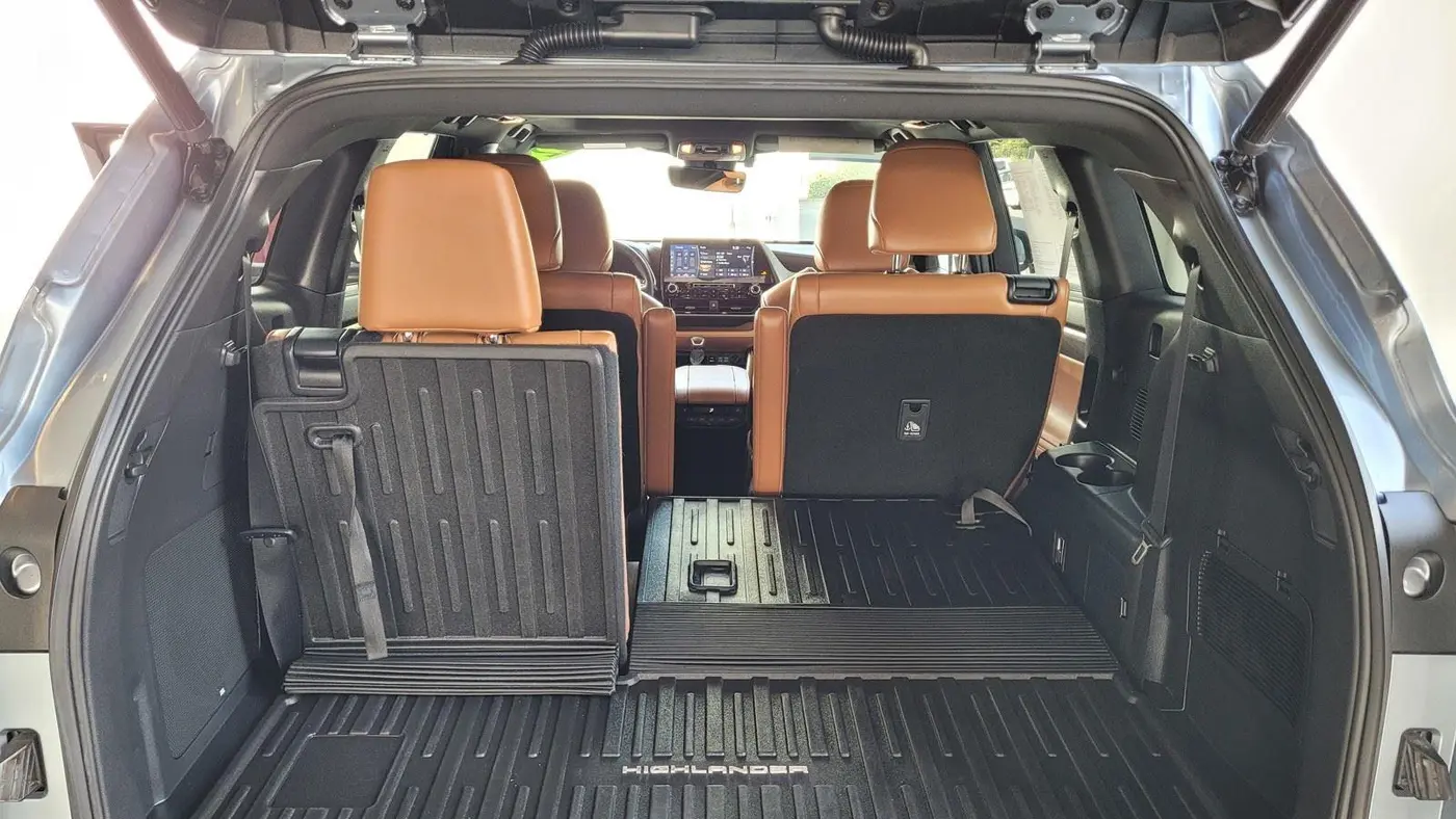 2022 Toyota Highlander Platinum