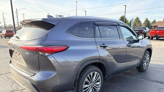 2022 Toyota Highlander Platinum