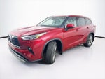 2021 Highlander Thumbnail 2