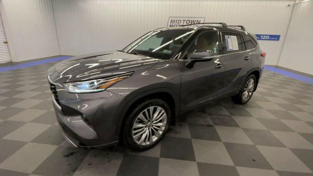 2021 Toyota Highlander Platinum