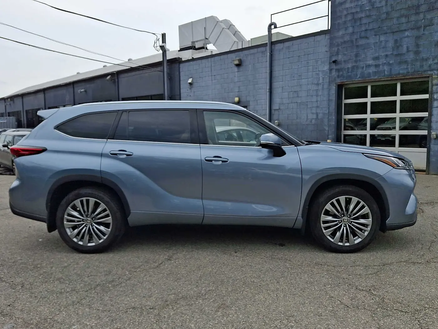 2021 Toyota Highlander - $32,497