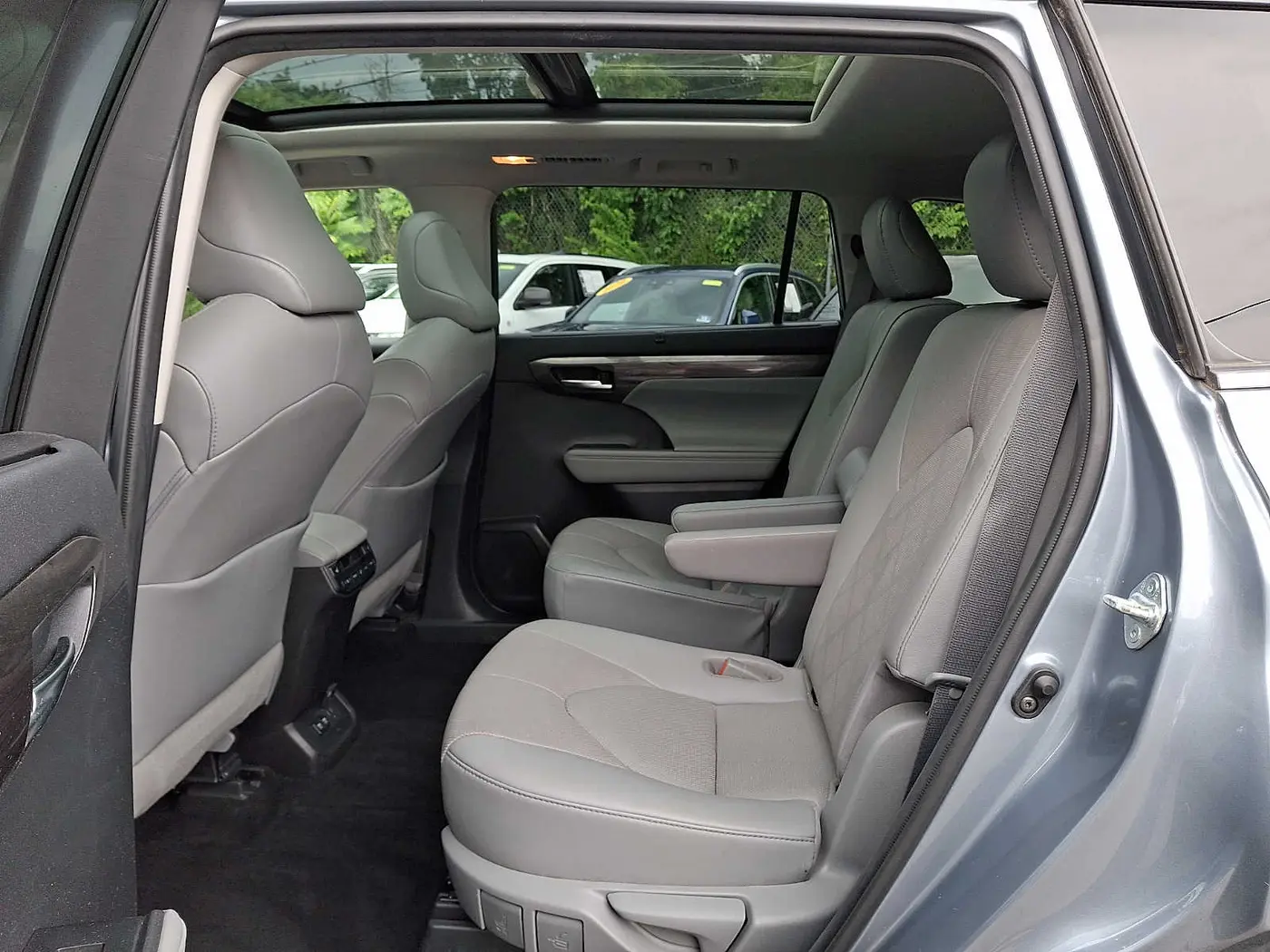 2021 Toyota Highlander - $32,497