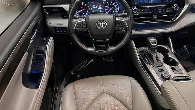 2021 Toyota Highlander Platinum