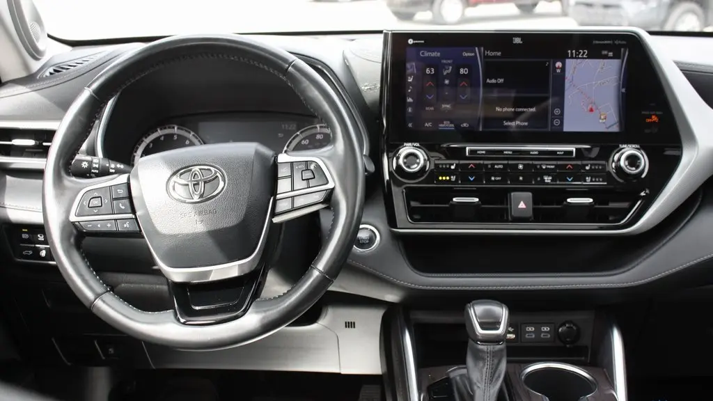 2022 Toyota Highlander Platinum