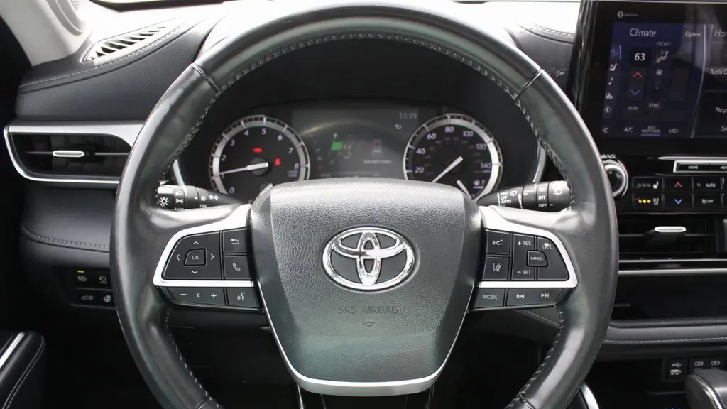 2022 Toyota Highlander Platinum